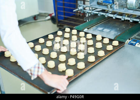 Pasticceria azienda spaziatura con la pasticceria Foto Stock