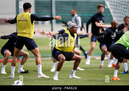 Zelenogorsk, San Pietroburgo, Russia. 21 Giugno, 2018. Ashley Giovani di Inghilterra durante un'Inghilterra sessione di formazione alla Stadium Spartak Zelenogorsk il 21 giugno 2018 in Zelenogorsk, San Pietroburgo, Russia. Credito: Immagini di PHC/Alamy Live News Foto Stock