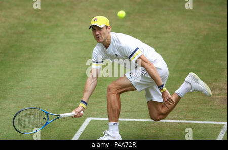 Halle, Germania. Il 21 giugno, 2018. Tennis ATP Tour, singoli, uomini, round del 16. Australia Matthew Ebden in azione contro la Germania KOHLSCHREIBER: risultati nei. Credito: Friso Gentsch/dpa/Alamy Live News Foto Stock