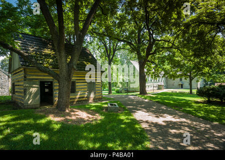 Stati Uniti d'America, Pennsylvania, Pennsylvania Dutch Country, Ephrata, Ephrata chiostro monastero fondato da luterano tedesco Pietist Conrad Beissel nel 1732, il Chiostro degli edifici Foto Stock