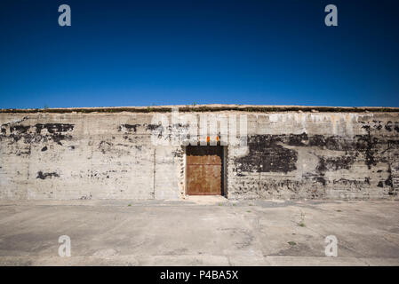 Stati Uniti d'America, Delaware, Lewes, Cape Henlopen State Park, Fort miglia, ex WW2-era artiglieria costiera batteria, bunker esterno Foto Stock