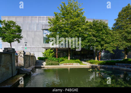 Eisenstadt, Kultur Kongress Zentrum, cultura Centro Congressi, Pferdeschwemme cavallo (stagno), Neusiedler See (lago di Neusiedl), Burgenland, Austria Foto Stock