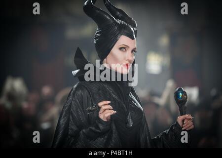 Pellicola originale titolo: MALEFICENT. Titolo inglese: MALEFICENT. Regista: robert STROMBERG. Anno: 2014. Stelle: Angelina Jolie. Credito: Moving Picture Company / Album Foto Stock