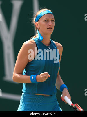 La Repubblica ceca è Petra KVITOVA celebra la sua vittoria contro Australia Daria Gavrilova durante il giorno quattro della natura Valle Classic a Edgbaston Priory, Birmingham. Stampa foto di associazione. Picture Data: giovedì 21 giugno, 2018. Vedere PA storia TENNIS Birmingham. Foto di credito dovrebbe leggere: Simon Cooper/filo PA. Restrizioni: solo uso editoriale, nessun uso commerciale senza previa autorizzazione Foto Stock