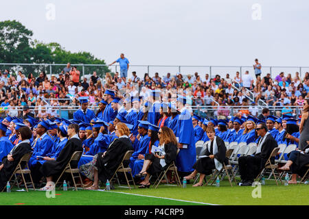 Diploma di scuola superiore cappelli alta Foto Stock