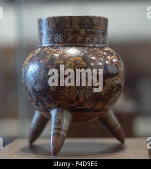 OLLA MIXTECA cerimoniale - VASO TRIPODE POLICROMO - CERAMICA - MIXTECA PREHISPANICO. Posizione: MUSEO NACIONAL DE ANTROPOLOGIA, CITTÀ DEL MESSICO, CIUDAD DE MEXICO. Foto Stock
