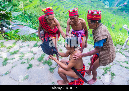 Persone della minoranza Ifugao a Banaue nelle Filippine Foto Stock