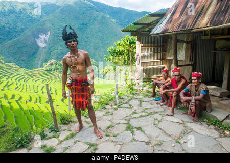 Persone della minoranza Ifugao a Banaue nelle Filippine Foto Stock