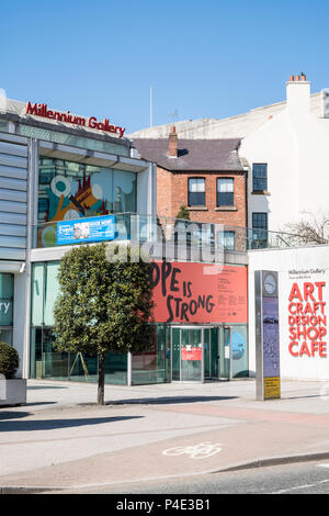 Millennium Gallery, Sheffield, England, Regno Unito Foto Stock