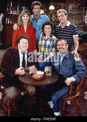 Pellicola originale titolo: Cheers. Titolo inglese: Cheers. Regista: james BURROWS; GLEN CHARLES. Anno: 1982. Stelle: Ted Danson; Woody Harrelson; JOHN RATZENBERGER; GEORGE WENDT; SHELLEY lunga; RHEA PEARLMAN. Credito: NBC-TV / Album Foto Stock