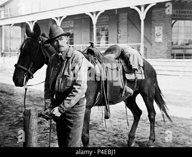 Pellicola originale titolo: IL GUNFIGHTER. Titolo inglese: il GUNFIGHTER. Regista: Henry King. Anno: 1950. Stelle: Gregory Peck. Credito: 20TH CENTURY FOX / Album Foto Stock