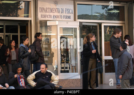 Gli studenti del Dipartimento di Fisica, Università pubblica " La Sapienza". Roma. L'Italia. Foto Stock