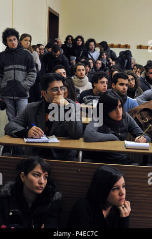 Gli studenti del dipartimento di Letteratura e Filosofia, Università pubblica " La Sapienza". Roma Italia. Foto Stock