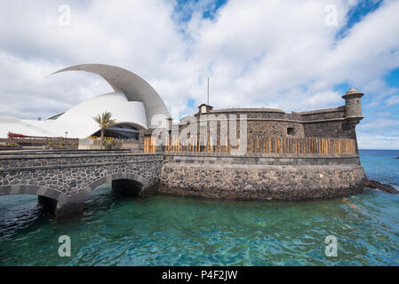 Fortezza medievale castello di San Giovanni Battista, costruita nel 1643 a Santa Cruz de Tenerife, Isole Canarie Spagna. Foto Stock