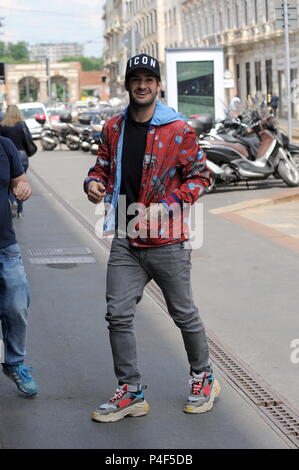 Alexandre Pato arriva al hotel per Andrea Pirlo addio corrispondono a Milano con: Alexandre Pato Dove: Milano, Italia Quando: 30 Nov 1969 Credit: IPA/WENN.com * * disponibile solo per la pubblicazione in UK, USA, Germania, Austria, Svizzera** Foto Stock