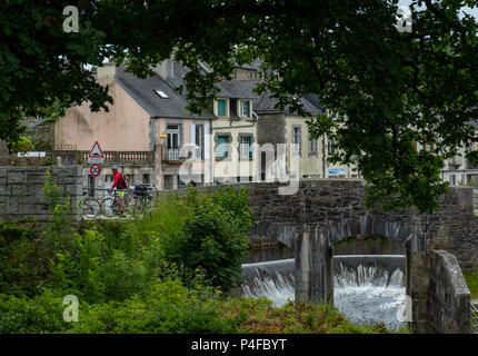 Rue du Lac, Huelgoat, Finistère Bretagna, Francia, Europa Foto Stock