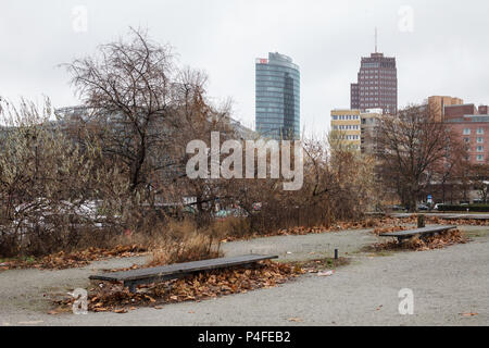 Berlino, Germania, spazi liberi tra il Kulturforum e Potsdamer Strasse in Berlin-Tiergarten Foto Stock