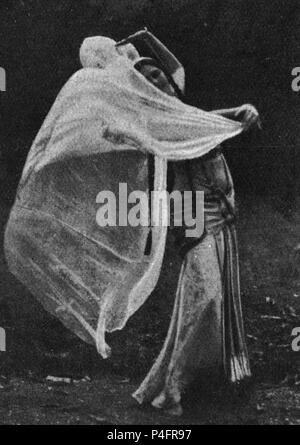 MATA HARI- MARGARETHA GEERTRUIDA ZELLE 1876/1917- BAILARINA/ESPIA HOLANDESA. Foto Stock