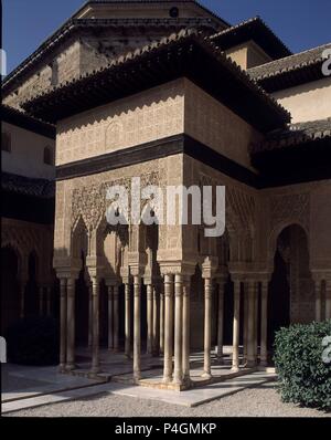 TEMPLETE DEL PATIO DE LOS LEONES CONSTRUIDO POR MUHAMMAD V - SIGLO XIV. Posizione: ALHAMBRA-Patio de Los Leones, Granada, Spagna. Foto Stock