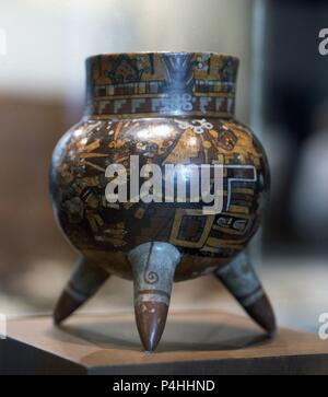 OLLA MIXTECA cerimoniale - VASO TRIPODE POLICROMO - CERAMICA - MIXTECA PREHISPANICO. Posizione: MUSEO NACIONAL DE ANTROPOLOGIA, CITTÀ DEL MESSICO, CIUDAD DE MEXICO. Foto Stock