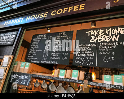 Market House Coffee Stall, mercato di Altrincham, hall, Market Street, Altrincham, Trafford, Greater Manchester, North West England, Foto Stock