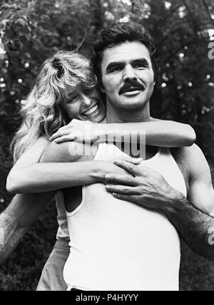 Pellicola originale titolo: IL CANNONBALL RUN. Titolo inglese: CANNONBALL RUN. Regista: HAL NEEDHAM. Anno: 1981. Stelle: Burt Reynolds; Farrah Fawcett. Credito: 20TH CENTURY FOX/GOLDEN HARVEST / Album Foto Stock