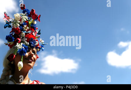 Miss Natalia spiaggia durante il giorno quattro di Royal Ascot a Ascot Racecourse. Foto Stock