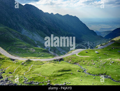 Vista superiore della strada Transfagarasan, Carpazi, Romania Foto Stock