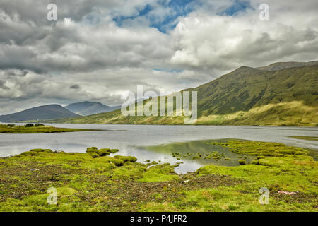 Paesaggio di Killary Harbour, una lunga 16 km Fjord in Connemara, Irlanda Foto Stock