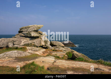 Il pulpito Rock, Peninnis Testa, St. Mary's, Isole Scilly Foto Stock