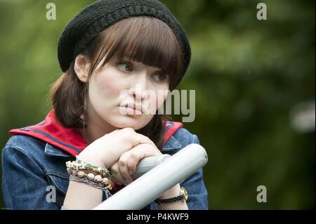 Pellicola originale Titolo: Aiuto di Dio la ragazza. Titolo inglese: Dio aiutare la ragazza. Regista: STUART MURDOCH. Anno: 2014. Stelle: Emily Browning. Credito: BARRY MENDEL PRODUCTIONS/British Film Company/HANWAY FILMS / Album Foto Stock