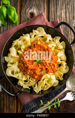 Pasta con vegan bolognese (visto da sopra) Foto Stock