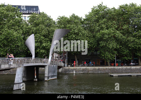 Pero's Bridge, Harbourside, Bristol, Inghilterra. Foto Stock