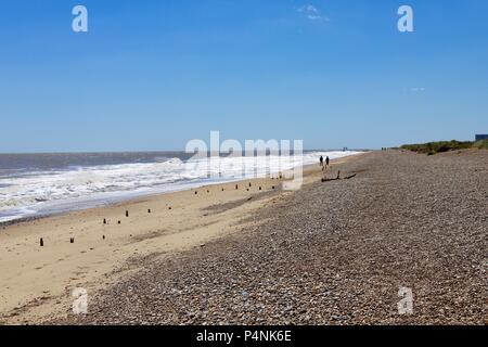 La spiaggia di sabbia a Dunwich Heath nel Suffolk. Foto Stock