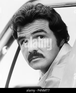 Pellicola originale titolo: IL CANNONBALL RUN. Titolo inglese: CANNONBALL RUN. Regista: HAL NEEDHAM. Anno: 1981. Stelle: Burt Reynolds. Credito: 20TH CENTURY FOX/GOLDEN HARVEST / Album Foto Stock