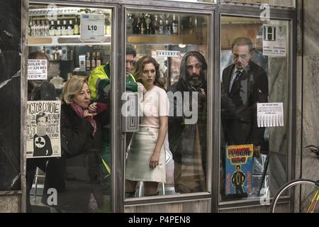 Pellicola originale titolo: EL BAR. Titolo inglese: EL BAR. Regista: ALEX DE LA IGLESIA. Anno: 2017. Credito: EL BAR PROD/CINE ATRESMEDIA/NADIE ES PERFECTO/POKEEPSIE FILM / ESCRIBANO, HELHER / Album Foto Stock