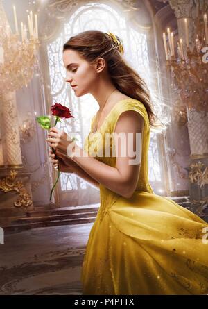 Pellicola originale titolo: La Bella e la bestia. Titolo italiano: la bella e la bestia. Regista: Bill Condon. Anno: 2017. Stelle: Emma Watson. Credito: MANDEVILLES/film Walt Disney Pictures / Album Foto Stock