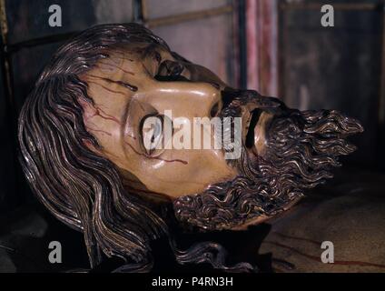 CRISTO YACENTE- DETALLE DE LA CABEZA- S XVII- ESCULTURA BARROCA- MADERA POLICROMATO. Autore: Gregorio Fernández (1576-1636). Posizione: Convento de las CLARISAS / MUSEO DE ARTE SACRO, monforte de lemos, LUGO, Spagna. Foto Stock