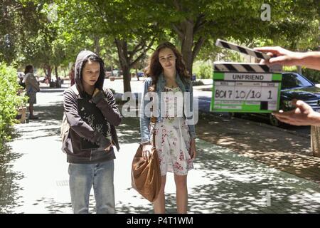 Pellicola originale titolo: richiesta di amicizia. Titolo inglese: richiesta di amicizia. Regista: SIMON VERHOEVEN. Anno: 2016. Stelle: ALYCIA DEBNAM CAREY; LIESL AHLERS. Credito: Wiedemann & Berg Filmproduktion / Album Foto Stock