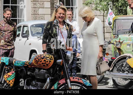 Di SUA ALTEZZA REALE IL PRINCIPE DI GALLES la duchessa di Cornovaglia, Presidente comune della famiglia di elefante, lancia ufficialmente il Concours d'éléphant Foto Stock