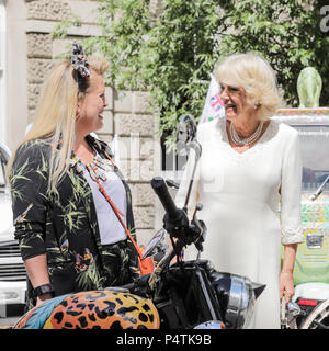 Di SUA ALTEZZA REALE IL PRINCIPE DI GALLES la duchessa di Cornovaglia, Presidente comune della famiglia di elefante, lancia ufficialmente il Concours d'éléphant Foto Stock