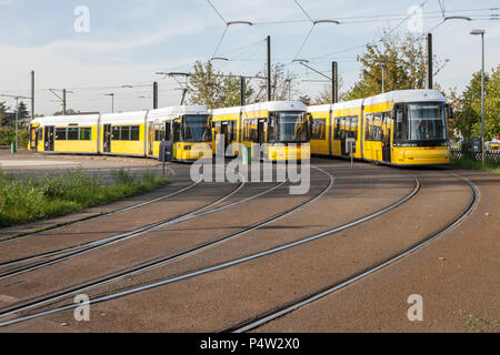 Berlino, Germania, tram al capolinea Ahrensfelde nel Schorfheidestrasse in Berlin-Marzahn Foto Stock