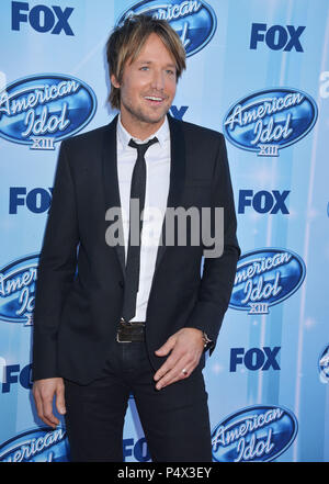Keith urban presso la American Idol XIII Finale 2014 presso il Nokia Theatre di Los Angeles.KEITH URBAN 113 ------------- Red Carpet Event, verticale, STATI UNITI D'AMERICA, industria cinematografica, celebrità, fotografia, Bestof, arte cultura e intrattenimento, Topix celebrità moda / Verticale, meglio di, evento nella vita di Hollywood - California, moquette rossa e dietro le quinte, USA, industria cinematografica, celebrità, movie celebrità, personaggi televisivi, musica celebrità, fotografia, Bestof, arte cultura e intrattenimento, Topix, tre quarti, verticale, una persona, dall'anno , 2014, inchiesta tsuni@Gamma-USA.com Foto Stock