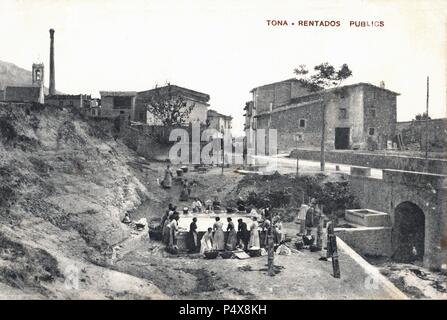 Tarjeta postale. Lavaderos públicos de Tona. Años 1910. Foto Stock