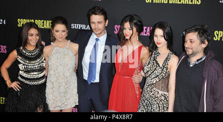 Vanessa Hudgens, Ashley Benson, Janes Franco, Selena Gomez, Rachel Korine, armonia Korine alla Primavera Premiere al Arclight Theatre di Los Angeles.Vanessa Hudgens, Ashley Benson, Janes Franco, Selena Gomez, Rachel Korine, armonia Korine evento nella vita di Hollywood - California, tappeto rosso Evento, STATI UNITI D'AMERICA, industria cinematografica, celebrità, fotografia, Bestof, arte cultura e intrattenimento, Topix celebrità moda, migliori della vita di Hollywood, evento nella vita di Hollywood - California, moquette rossa e dietro le quinte, movie celebrità, personaggi televisivi, musica celebrità, Topix, attori dallo stesso filmato Foto Stock