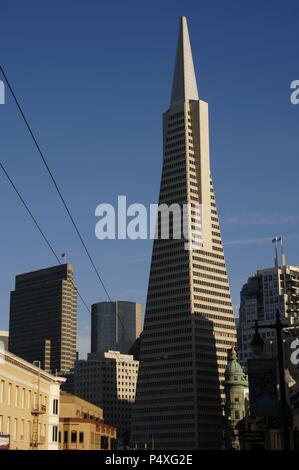 ESTADOS UNIDOS. SAN FRANCISCO. Vista del edificio Piramide Transamerica (Piramide Transamerica) erigido entre 1969 y 1972 por William Pereira. Estado de California. Foto Stock