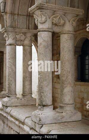 Il Portogallo. Estremoz. Portico in stile gotico nel castello di Estremoz (Re John). Foto Stock