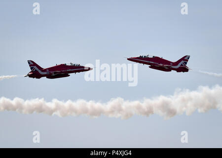 Le frecce rosse eseguire durante il Weston Air Festival a Weston Bay, Weston-super-Mare. Foto Stock