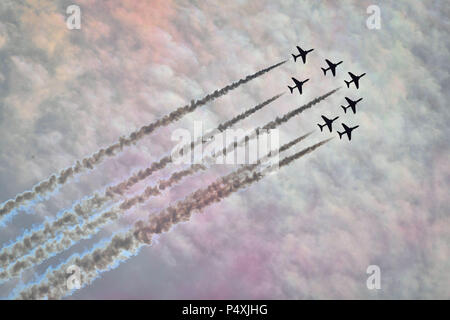 Le frecce rosse eseguire durante il Weston Air Festival a Weston Bay, Weston-super-Mare. Foto Stock