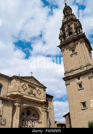 Spagna. Cattedrale di San Domenico di La Calzada. La facciata principale e la torre. Il XVIII secolo. Dettaglio. Foto Stock